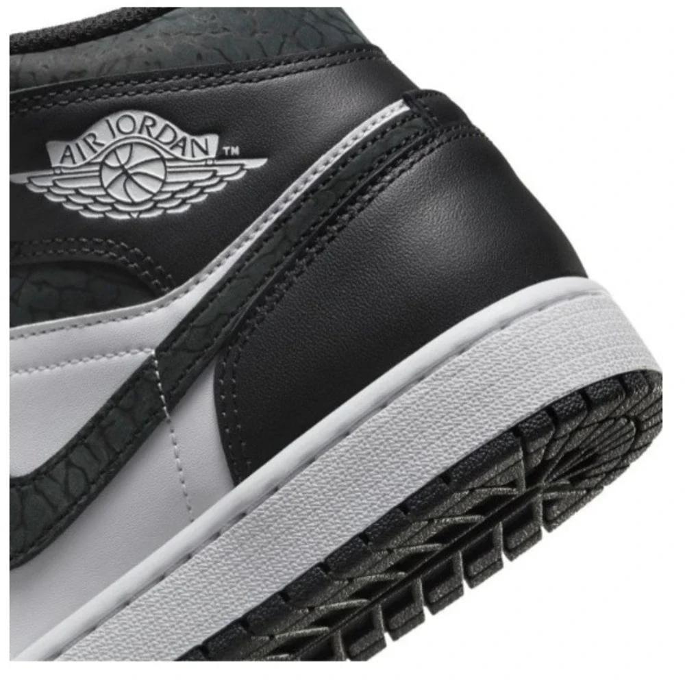Air Jordan 1 Mid‎ SE 